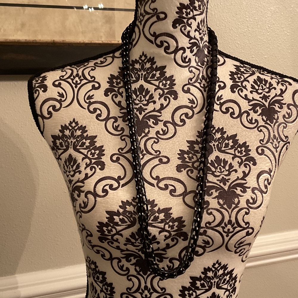 Elegant Black Chain Necklace